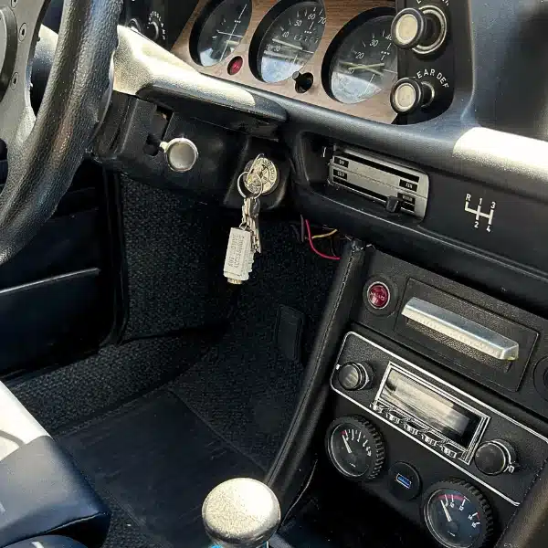 Automotive Accessories 4 Cylinder Engine Keychain in Vintage Car