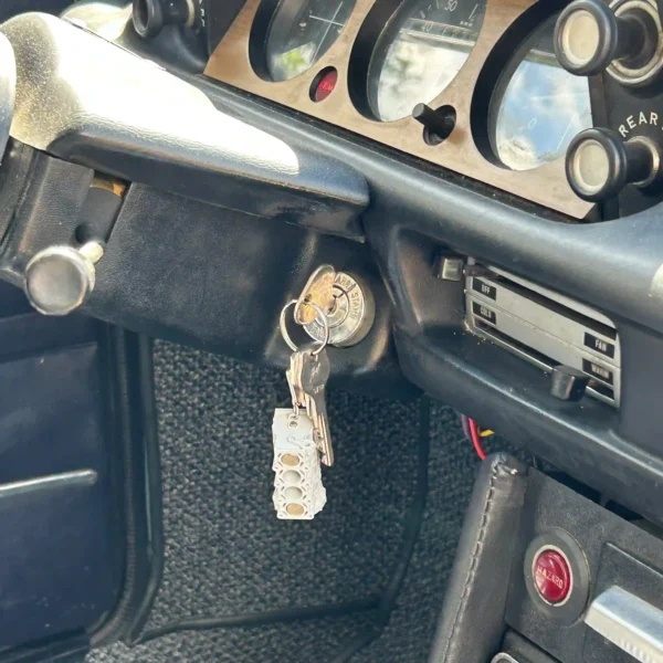 4 Cylinder Engine Keychain w/ Moving Pistons - Image 2